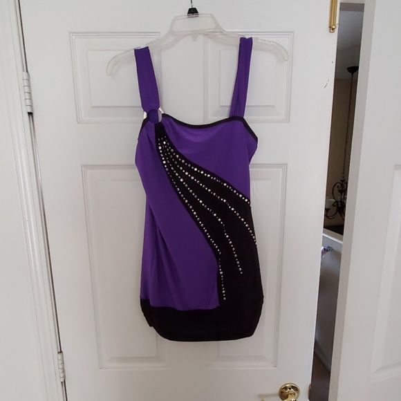 Top - Picture 1 of 3